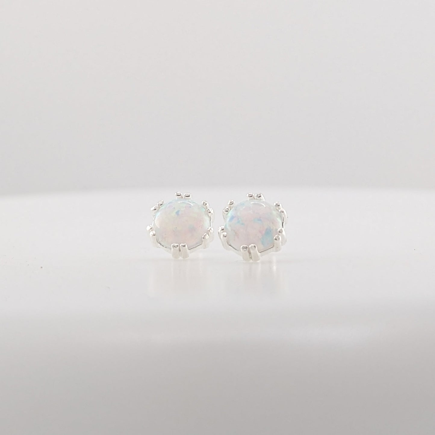 Arete ópalo tornasol