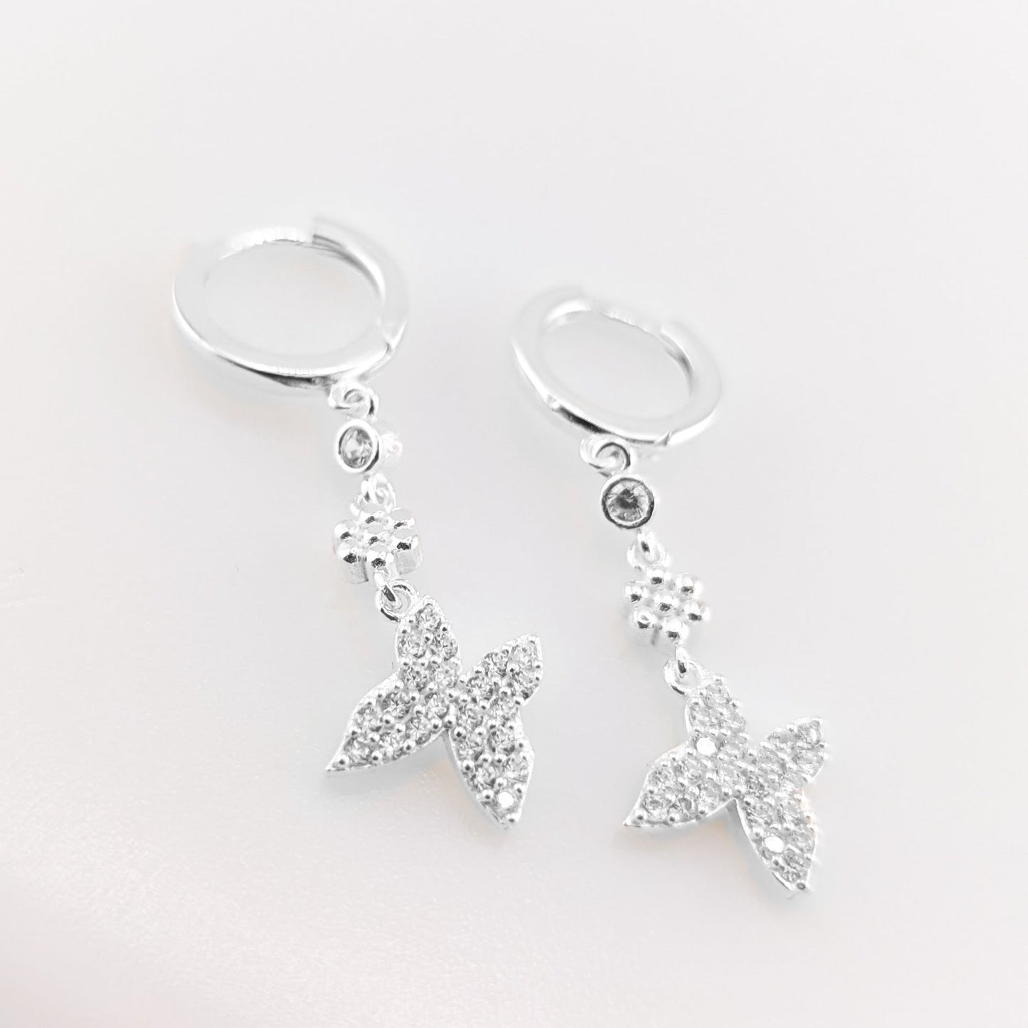 Arracada Mariposa Brillante