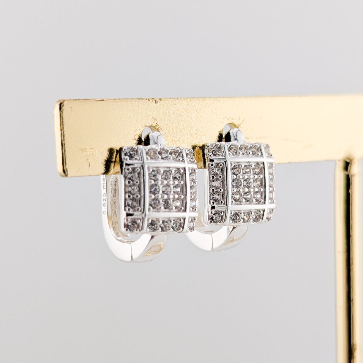 Arracada Brillo Cuadrado